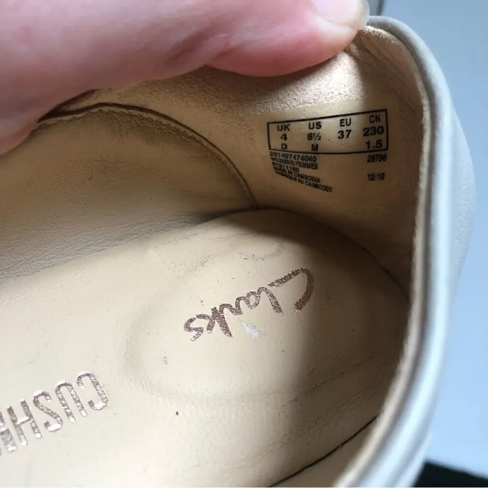Clarks Cuchion Plus snakeskin leather slip on flats woman’s size 6.5 NWT